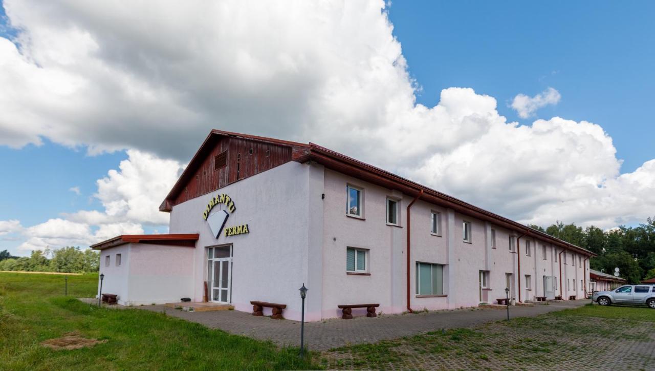 Hotel Viesu Nams “Dimantu Ferma” Ikšķile Exterior foto